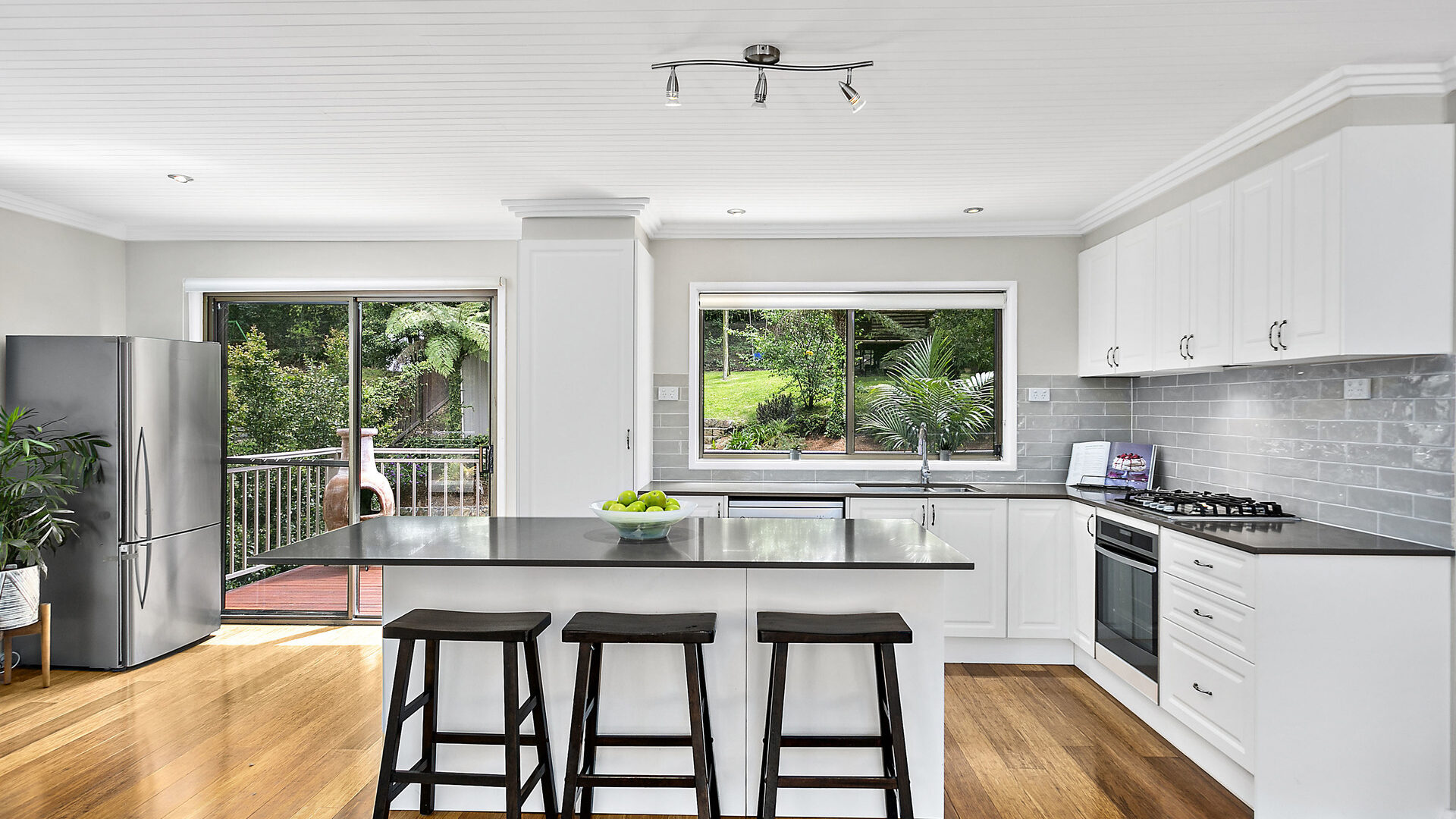 Sold - 26 Alanson Avenue - New Property in Bulli - Real Estate by Vanessa Denison-Pender