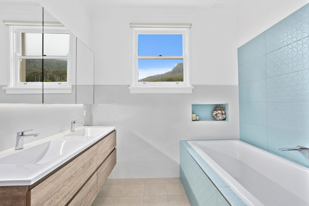 Sold - 4 Girvan Crescent - New Property in Corrimal - Real Estate by Vanessa Denison-Pender