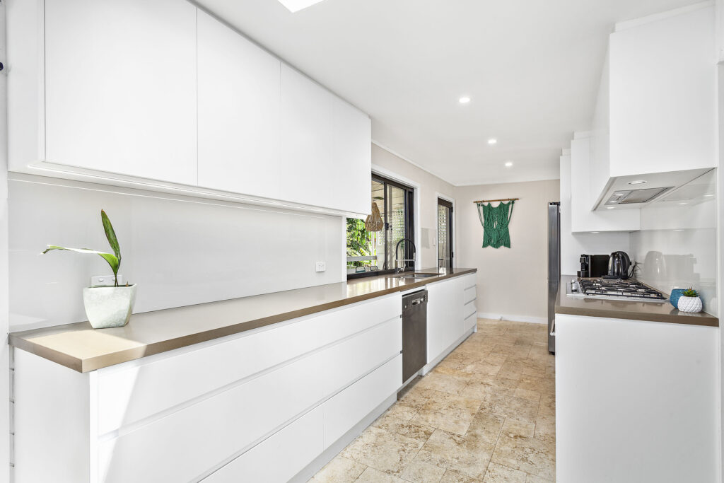 Sold - 38 Stephen Drive - New Property in Woonona - Real Estate by Laurie Johnston