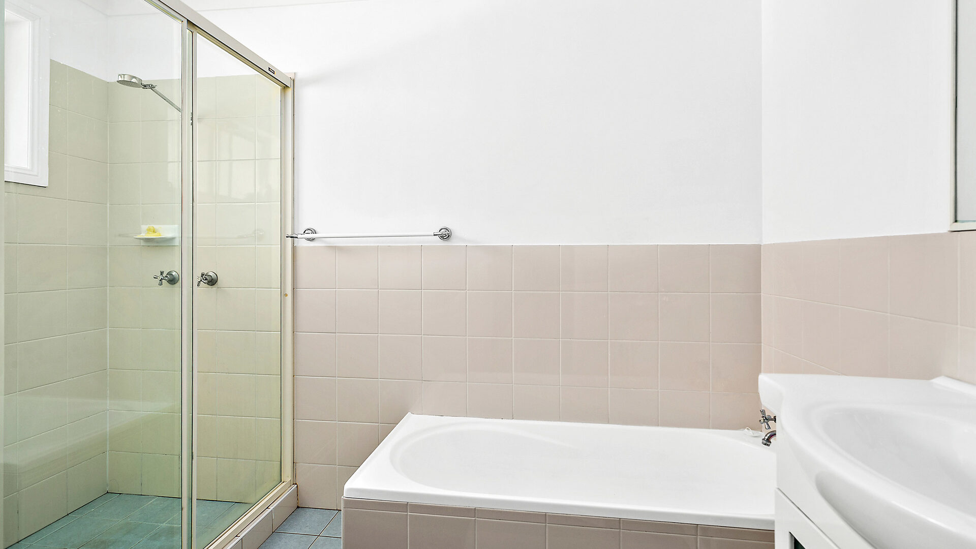 Sold - 2/88-92 Campbell Street - New Property in Woonona - Real Estate by Laurie Johnston