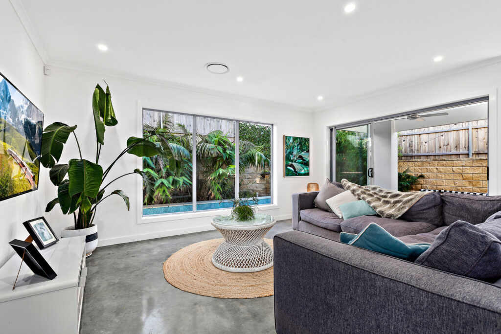 Sold - 20 Clyde Close - New Property in Thirroul - Real Estate by Laurie Johnston
