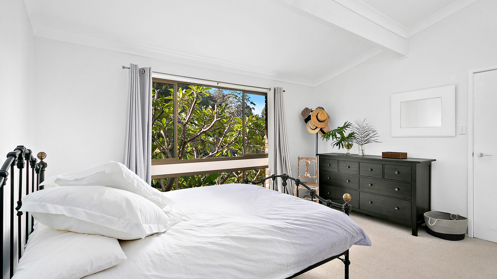 Sold - 40 Kanangra Drive - New Property in Thirroul - Real Estate by McGrath Thirroul