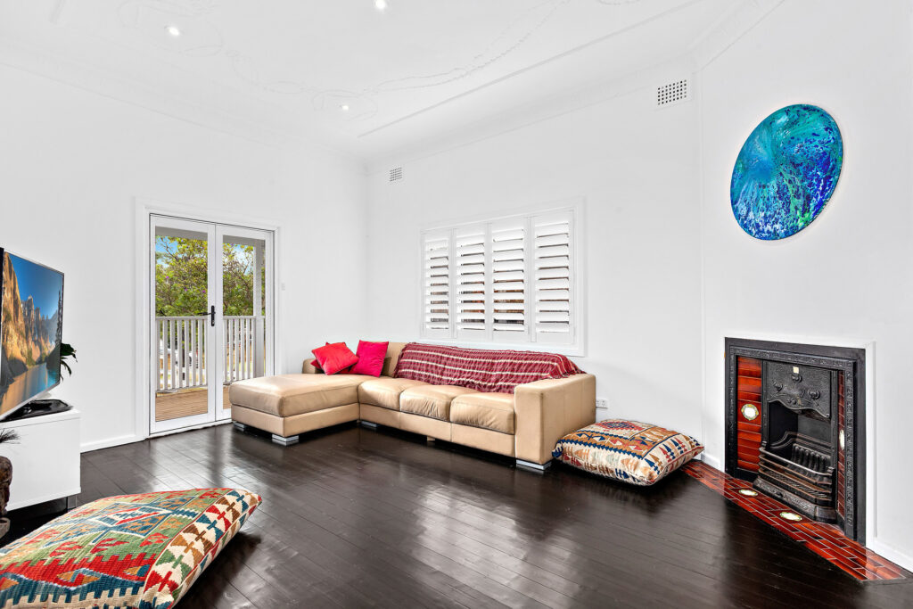 Sold - 113 Princes Highway - New Property in Thirroul - Real Estate by Laurie Johnston