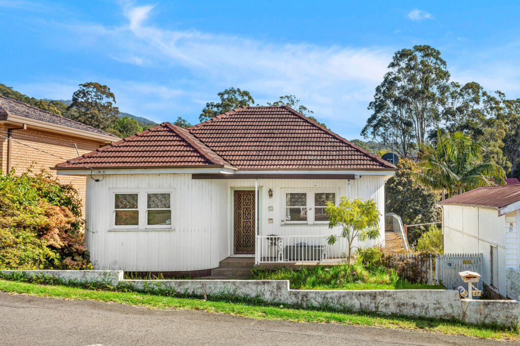 Sold - 47 Popes Road - New Property in Woonona - Real Estate by Laurie Johnston