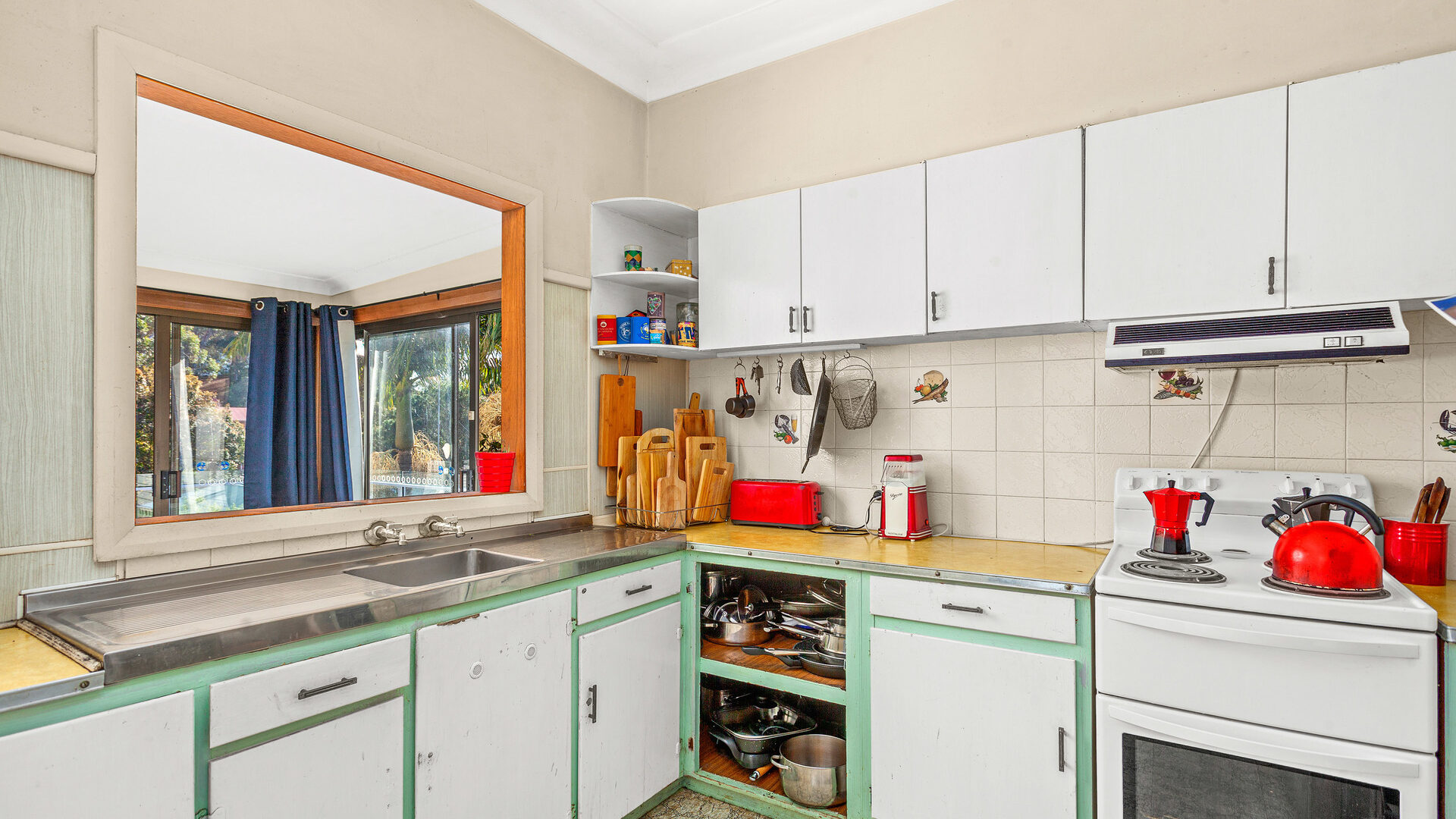 Sold - 47 Popes Road - New Property in Woonona - Real Estate by Laurie Johnston