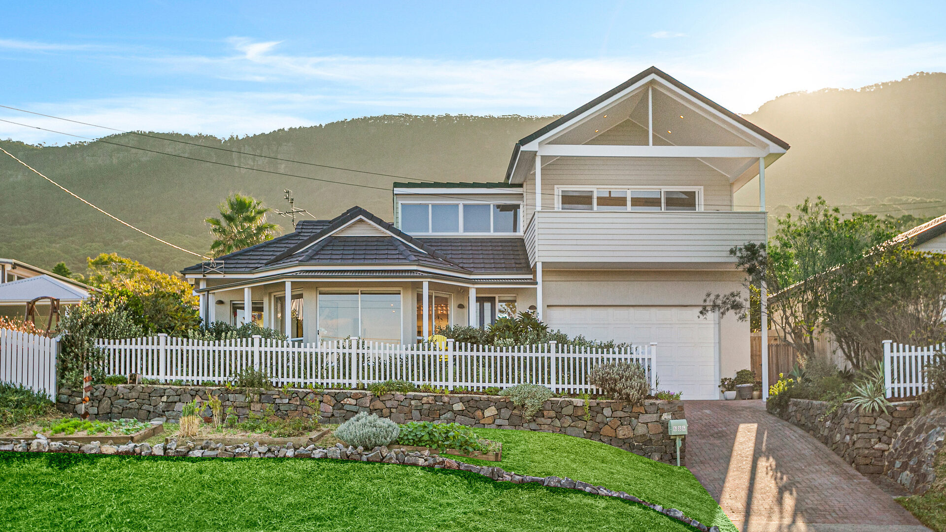Sold - 686 Lawrence Hargrave Drive - New Property in Coledale - Real Estate by Vanessa Denison-Pender