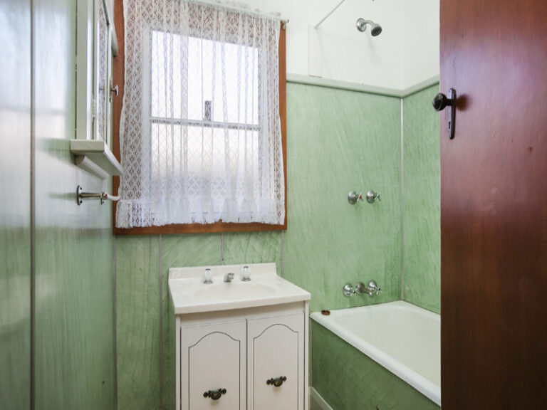Sold - 35 Redman Avenue - New Property in Thirroul - Real Estate by Vanessa Denison-Pender