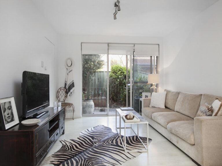 Sold - 1/44 Redman Avenue - New Property in Thirroul - Real Estate by Laurie Johnston