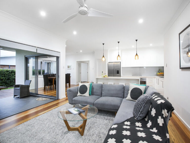 Sold - 18 Kilncar Crescent - New Property in Thirroul - Real Estate by Laurie Johnston