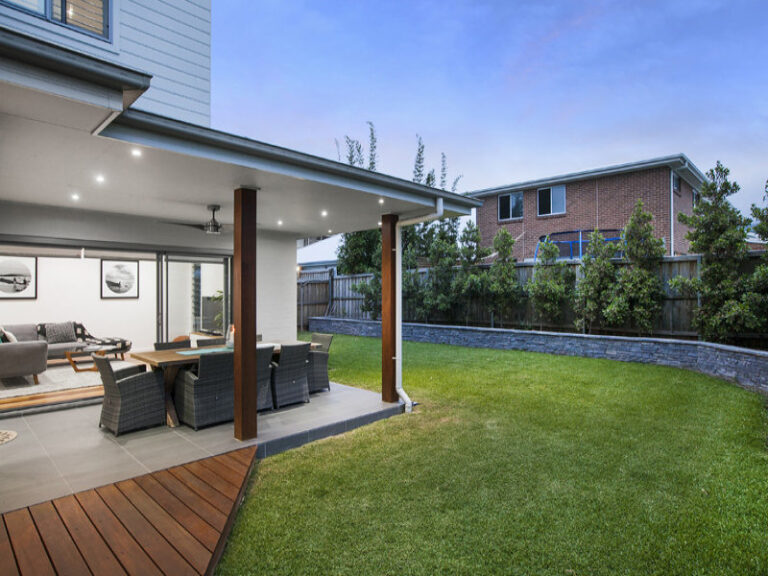 Sold - 18 Kilncar Crescent - New Property in Thirroul - Real Estate by Laurie Johnston