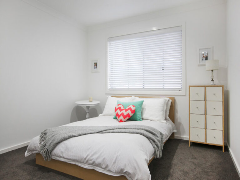Sold - 18 Kilncar Crescent - New Property in Thirroul - Real Estate by Laurie Johnston