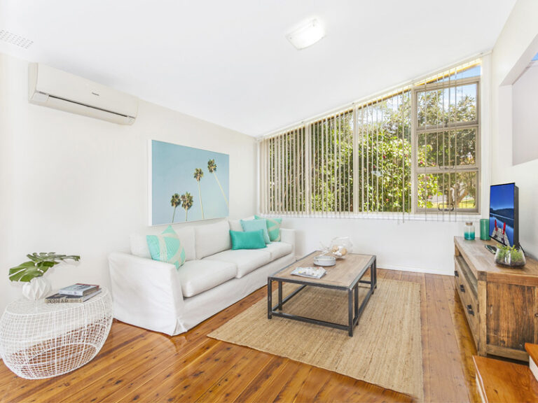 Sold - 11 Robinsville Crescent - New Property in Thirroul - Real Estate by Vanessa Denison-Pender