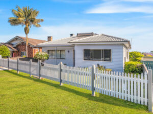 34 Hillcrest Avenue, Woonona