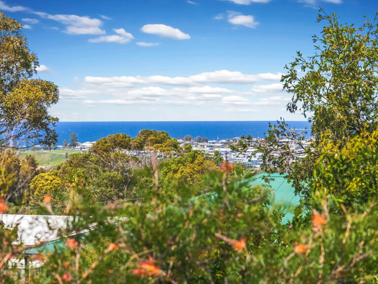 Sold - 2A Seaview Terrace - New Property in Thirroul - Real Estate by Laurie Johnston