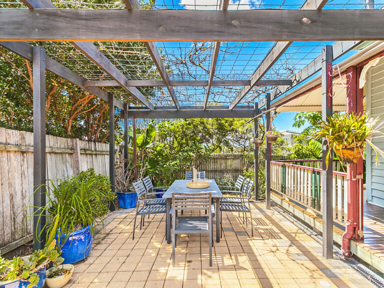 Sold - 2A Seaview Terrace - New Property in Thirroul - Real Estate by Laurie Johnston