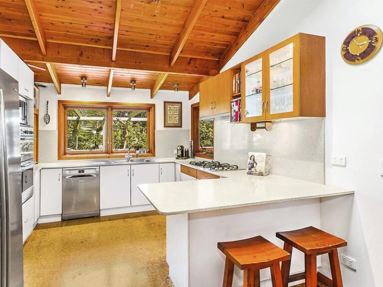 Sold - 23 Pass Avenue - New Property in Thirroul - Real Estate by Laurie Johnston