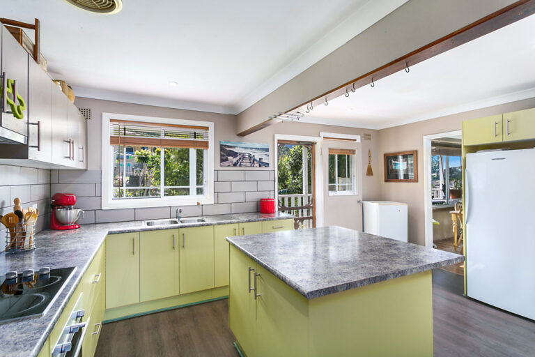 Sold - 4 Armagh Parade - New Property in Thirroul - Real Estate by Vanessa Denison-Pender