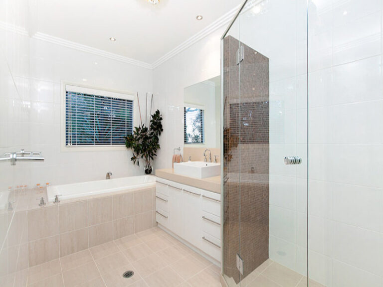 Sold - 9 Treetop Glen - New Property in Thirroul - Real Estate by Vanessa Denison-Pender
