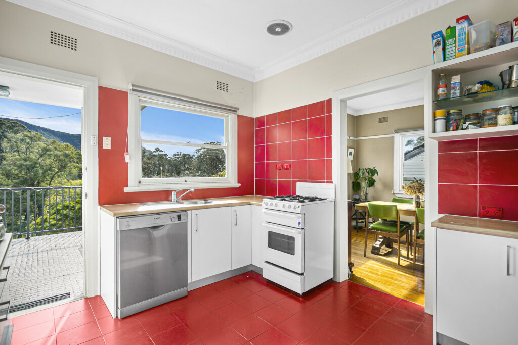 Sold - 91 Princes Highway - New Property in Thirroul - Real Estate by Laurie Johnston