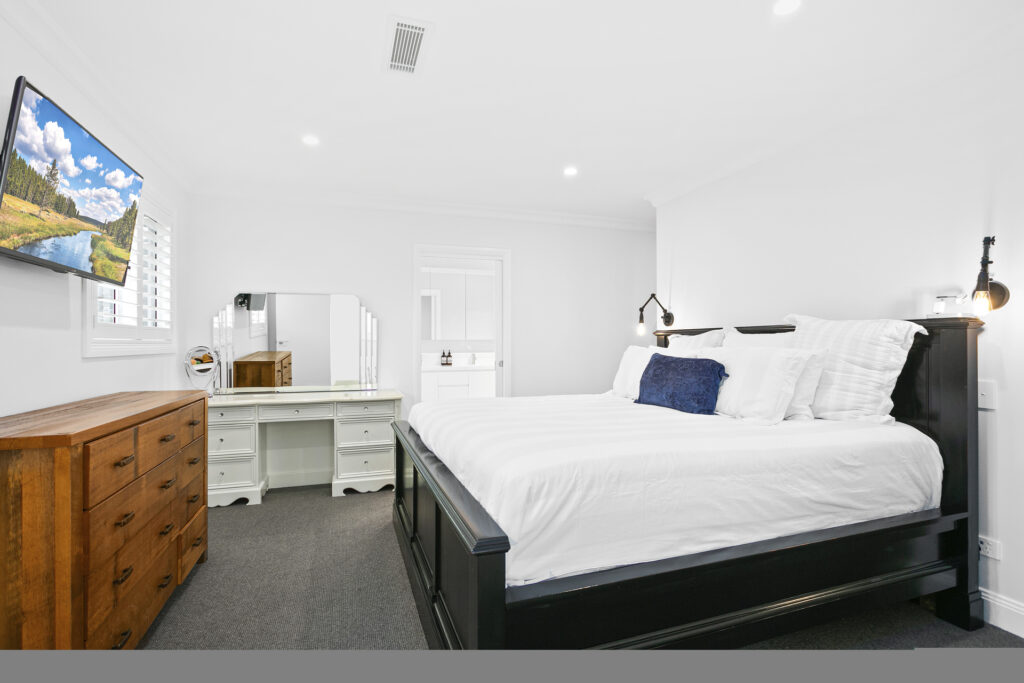 Sold - 18 Clyde Close - New Property in Thirroul - Real Estate by Laurie Johnston
