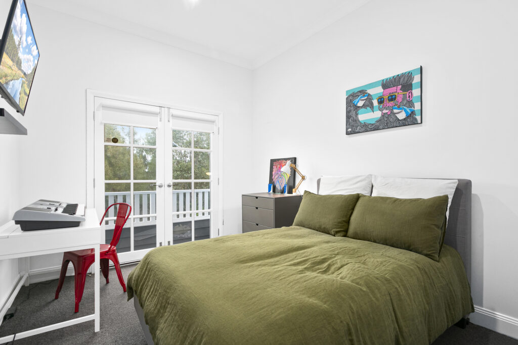 Sold - 18 Clyde Close - New Property in Thirroul - Real Estate by Laurie Johnston