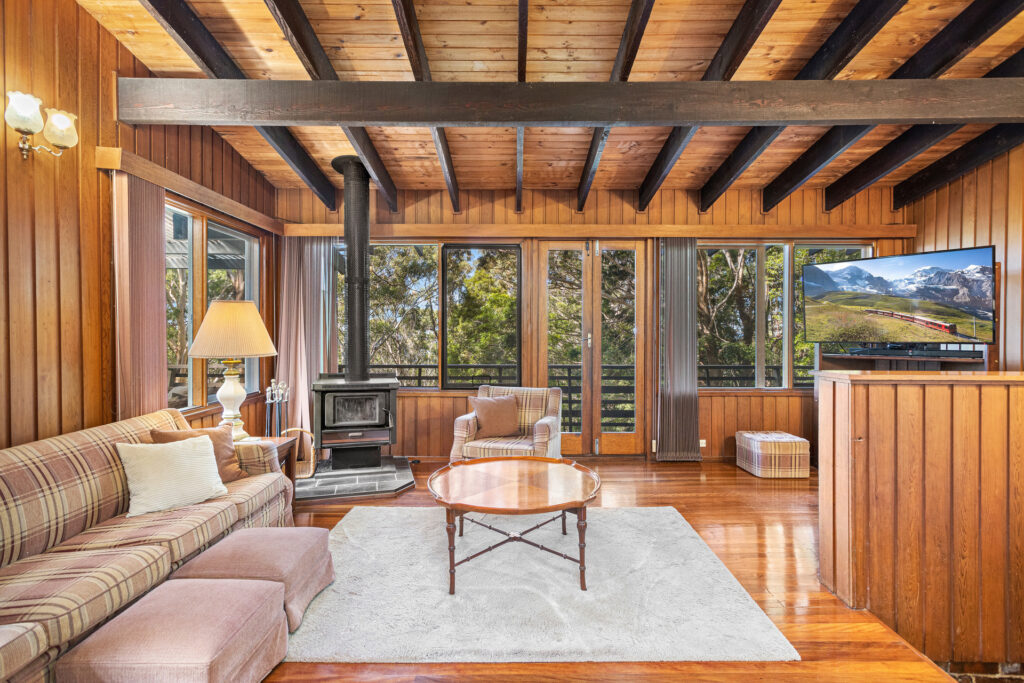Sold - 35 Buttenshaw Place - New Property in Austinmer - Real Estate by Vanessa Denison-Pender