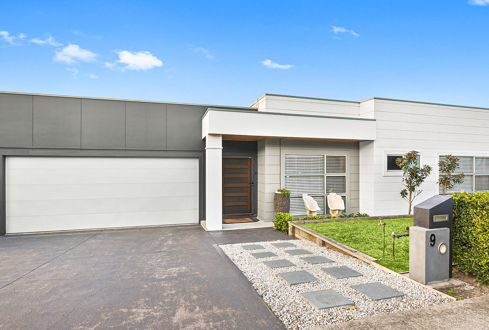 Sold - 9 Air Avenue - New Property in Bulli - Real Estate by Laurie Johnston