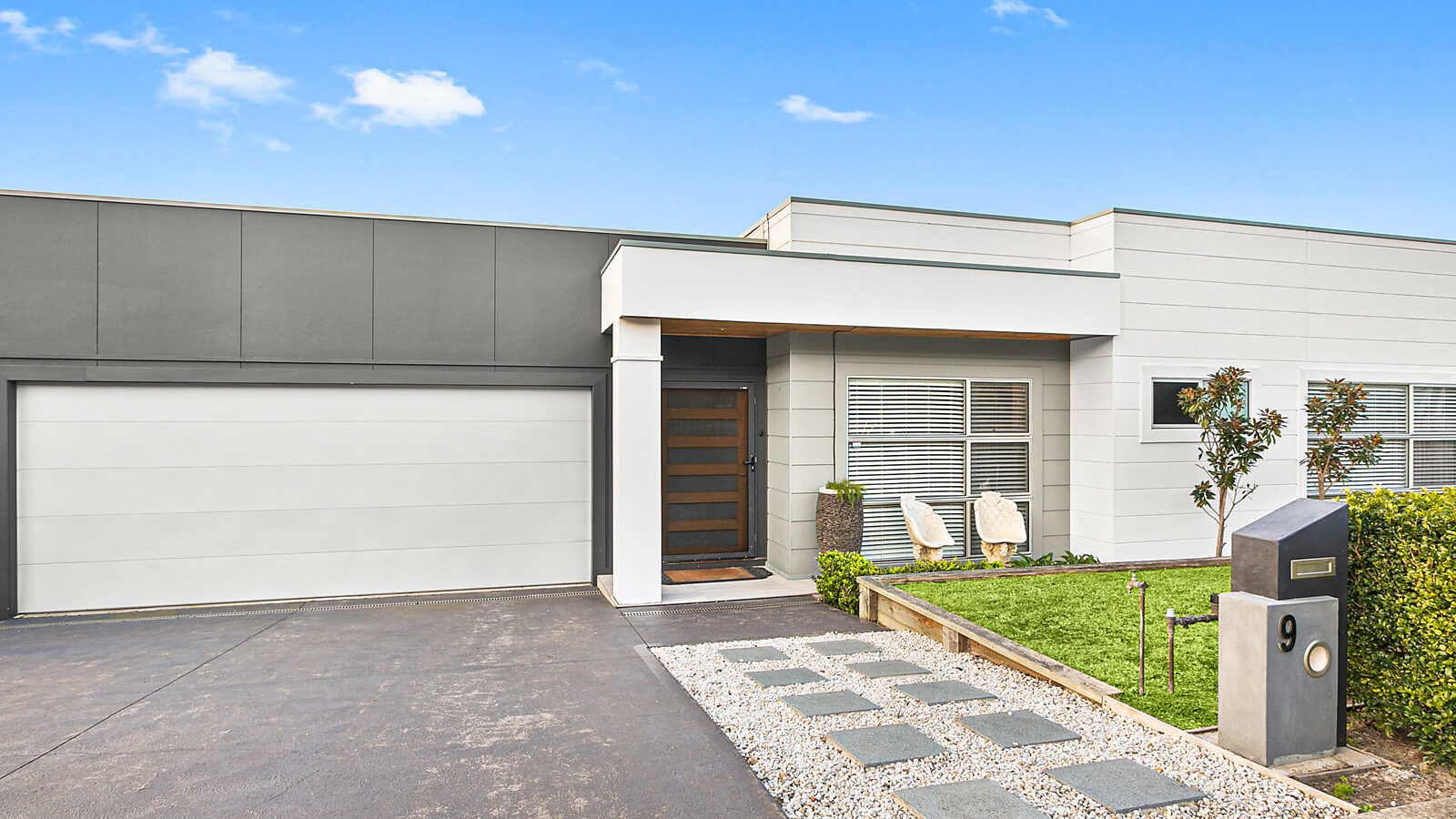 Sold - 9 Air Avenue - New Property in Bulli - Real Estate by Laurie Johnston