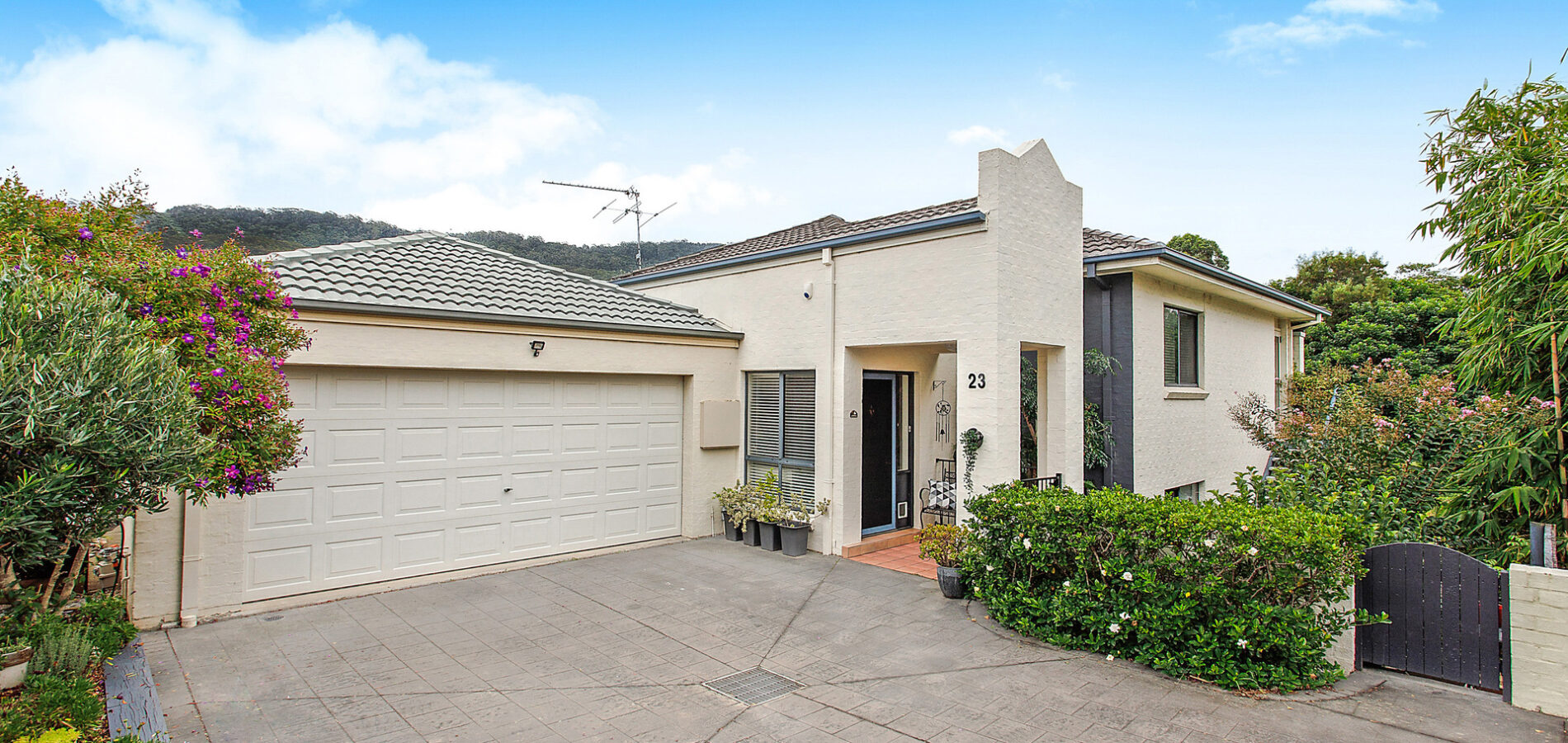 Sold - 23 Lilly Pilly Circuit - New Property in Woonona - Real Estate by McGrath Thirroul