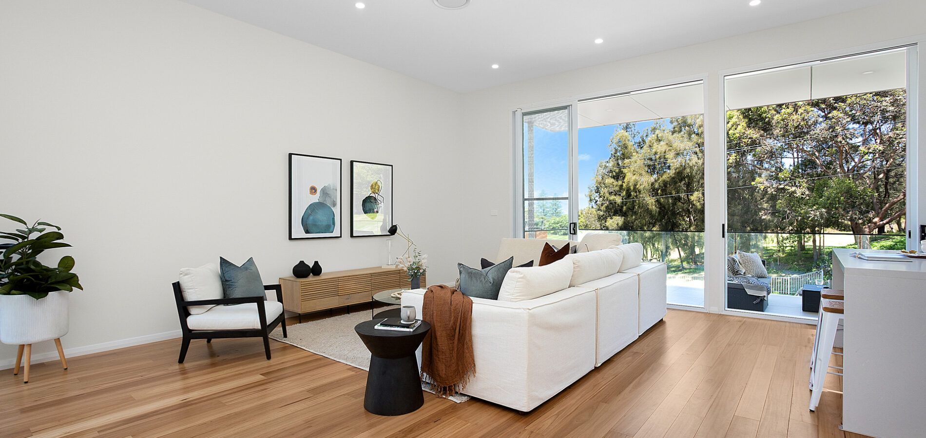 2/13 Cliff Street, Coledale