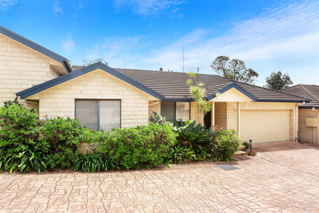 Sold - 2/9a Figtree Crescent - New Property in Figtree - Real Estate by Laurie Johnston