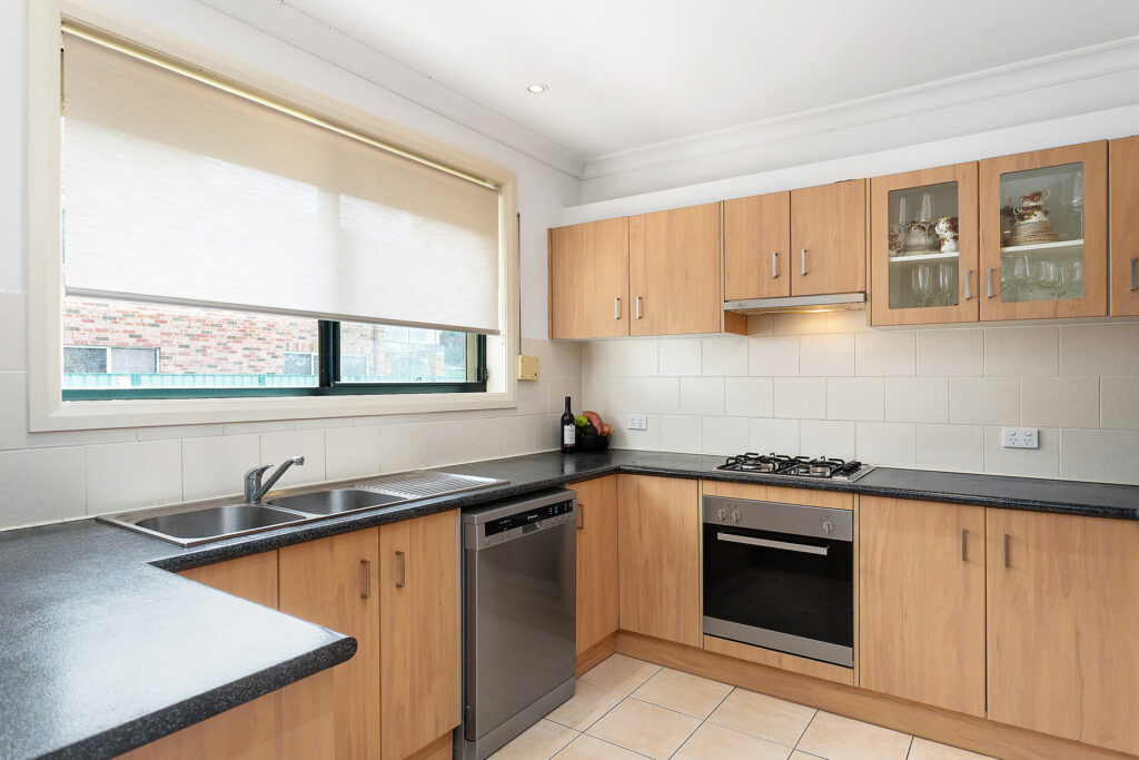 Sold - 2/9a Figtree Crescent - New Property in Figtree - Real Estate by Laurie Johnston