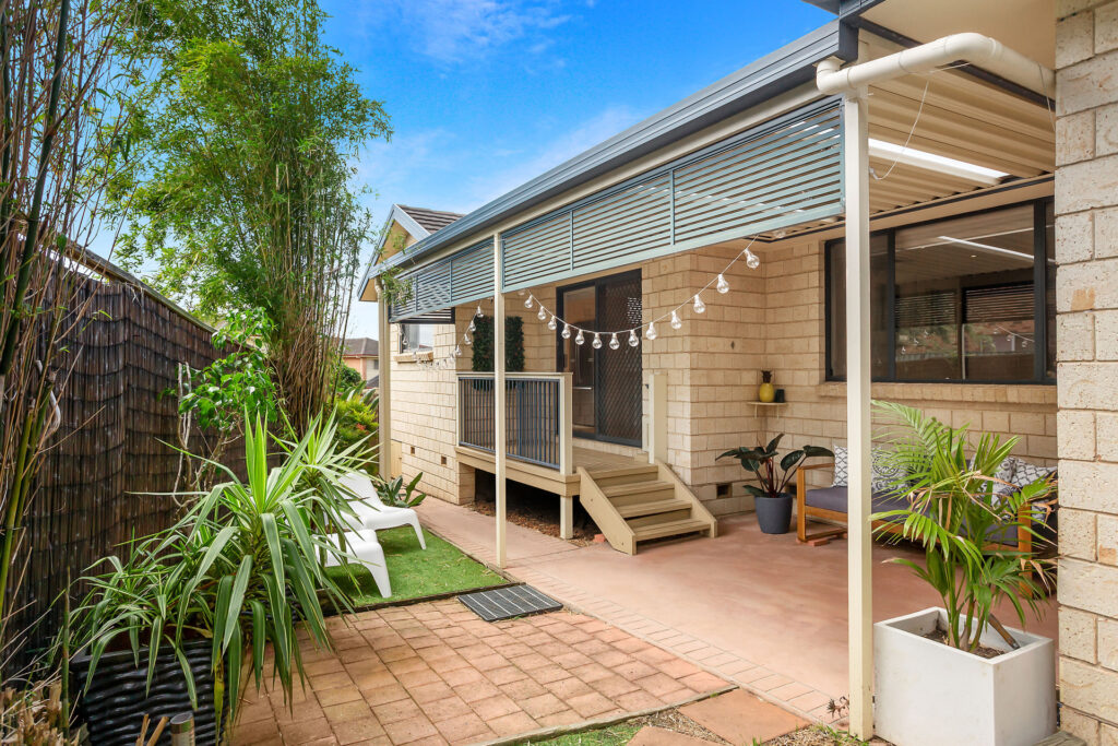 Sold - 2/9a Figtree Crescent - New Property in Figtree - Real Estate by Laurie Johnston