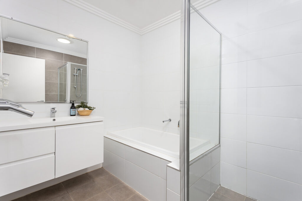 Sold - 63 Wallbank Way - New Property in Bulli - Real Estate by Laurie Johnston