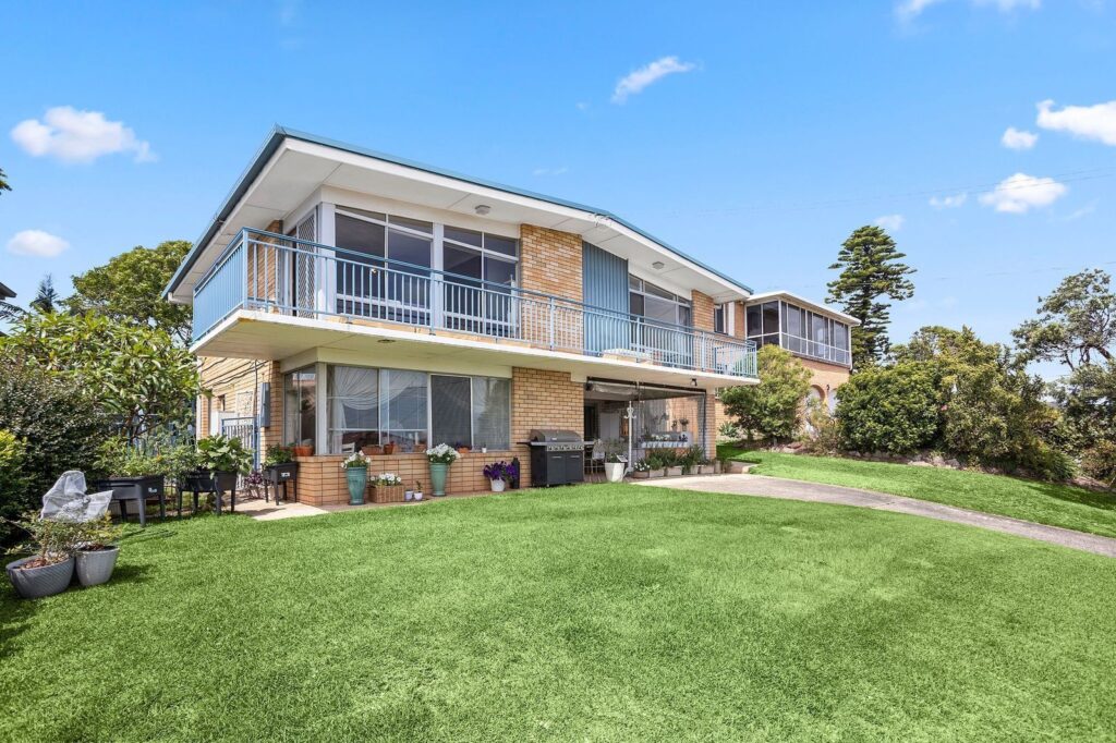 Sold - 9 Lindsay Avenue - New Property in Kiama Downs - Real Estate by Laurie Johnston