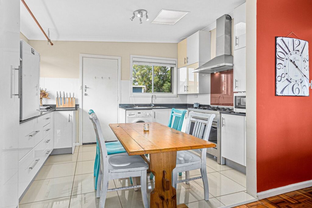 Sold - 9 Lindsay Avenue - New Property in Kiama Downs - Real Estate by Laurie Johnston