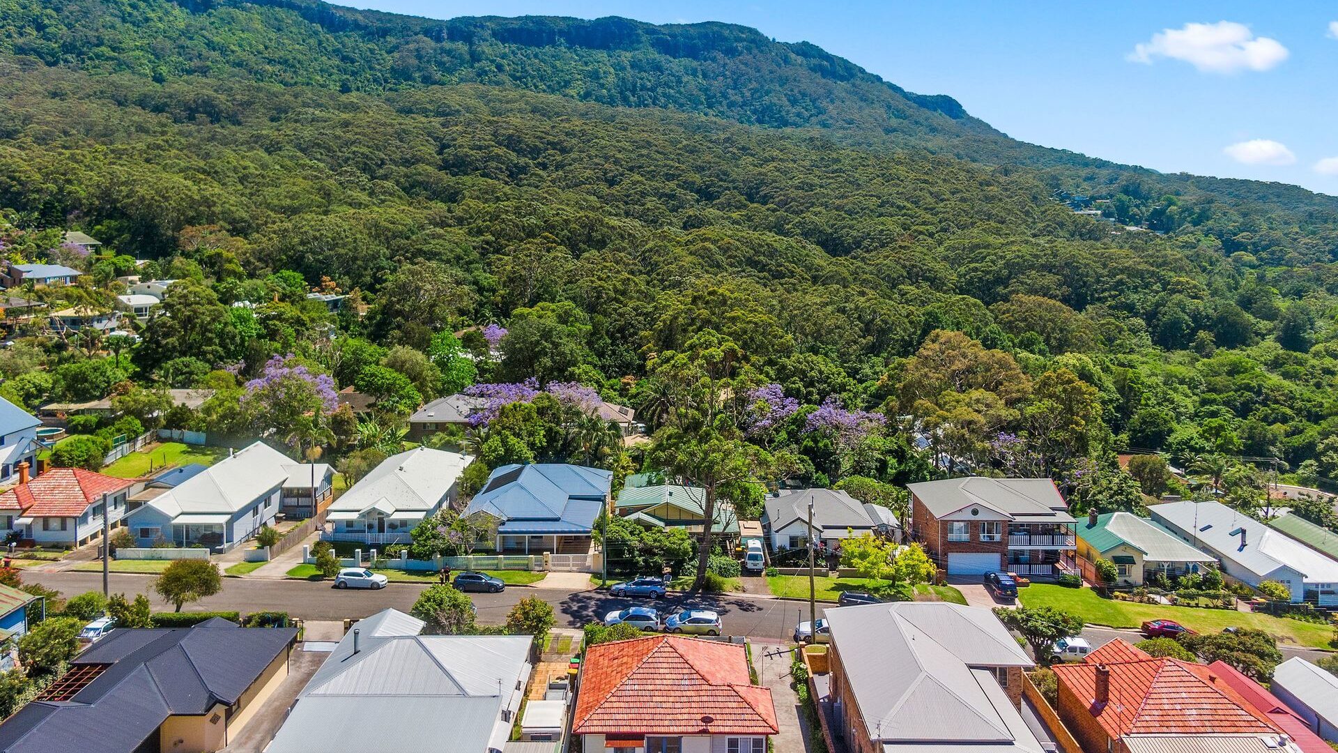 Sold - 10 The Waves - New Property in Thirroul - Real Estate by Laurie Johnston