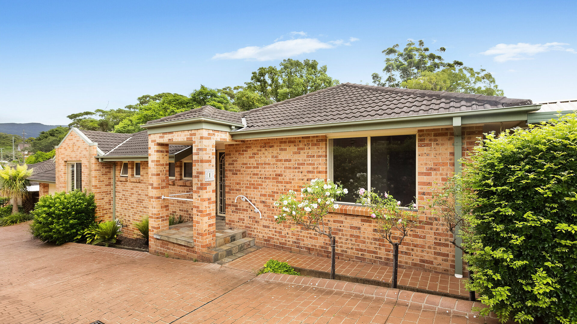 Sold - 1/16 Dempster Street - New Property in West Wollongong - Real Estate by Laurie Johnston