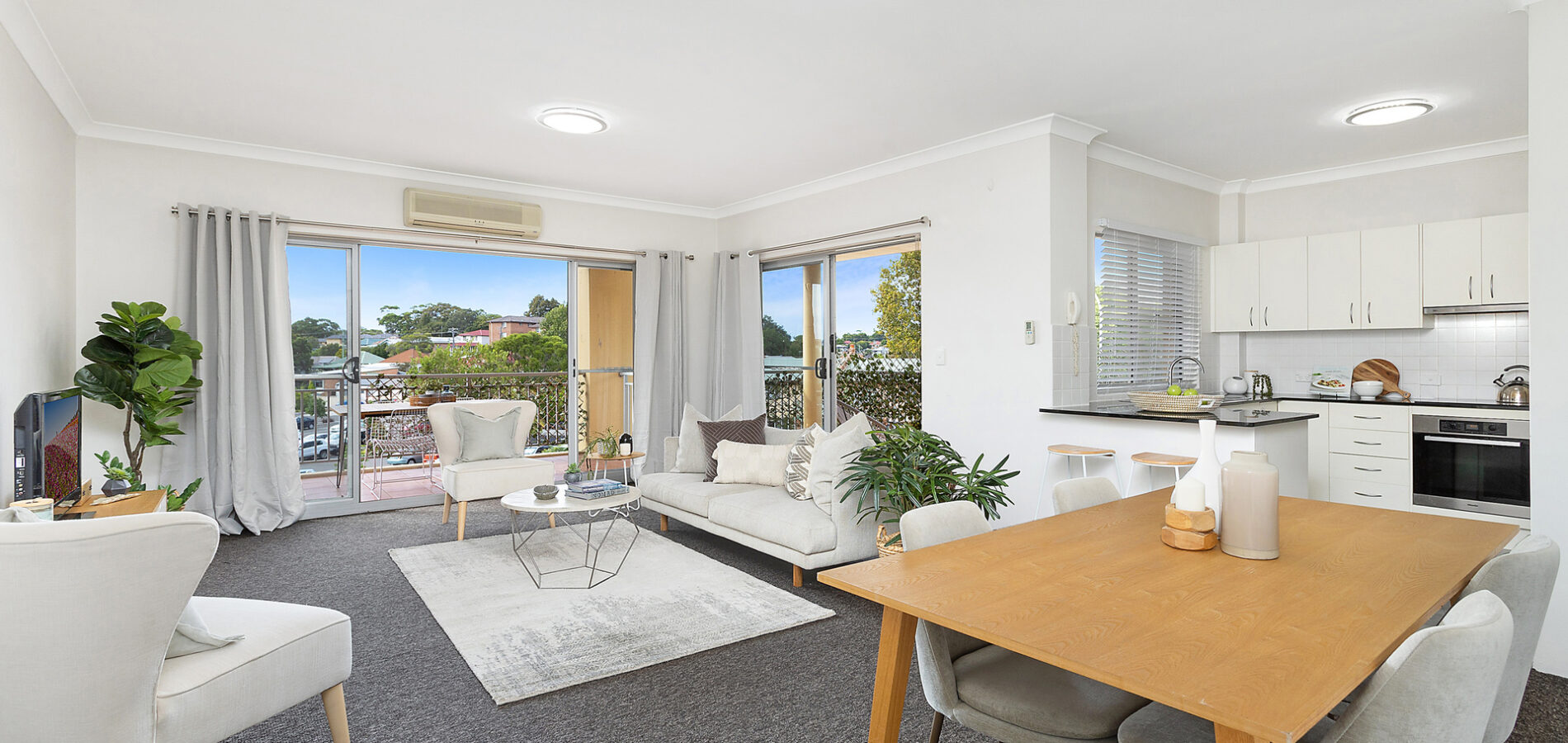 8/377 Princes Highway, Woonona