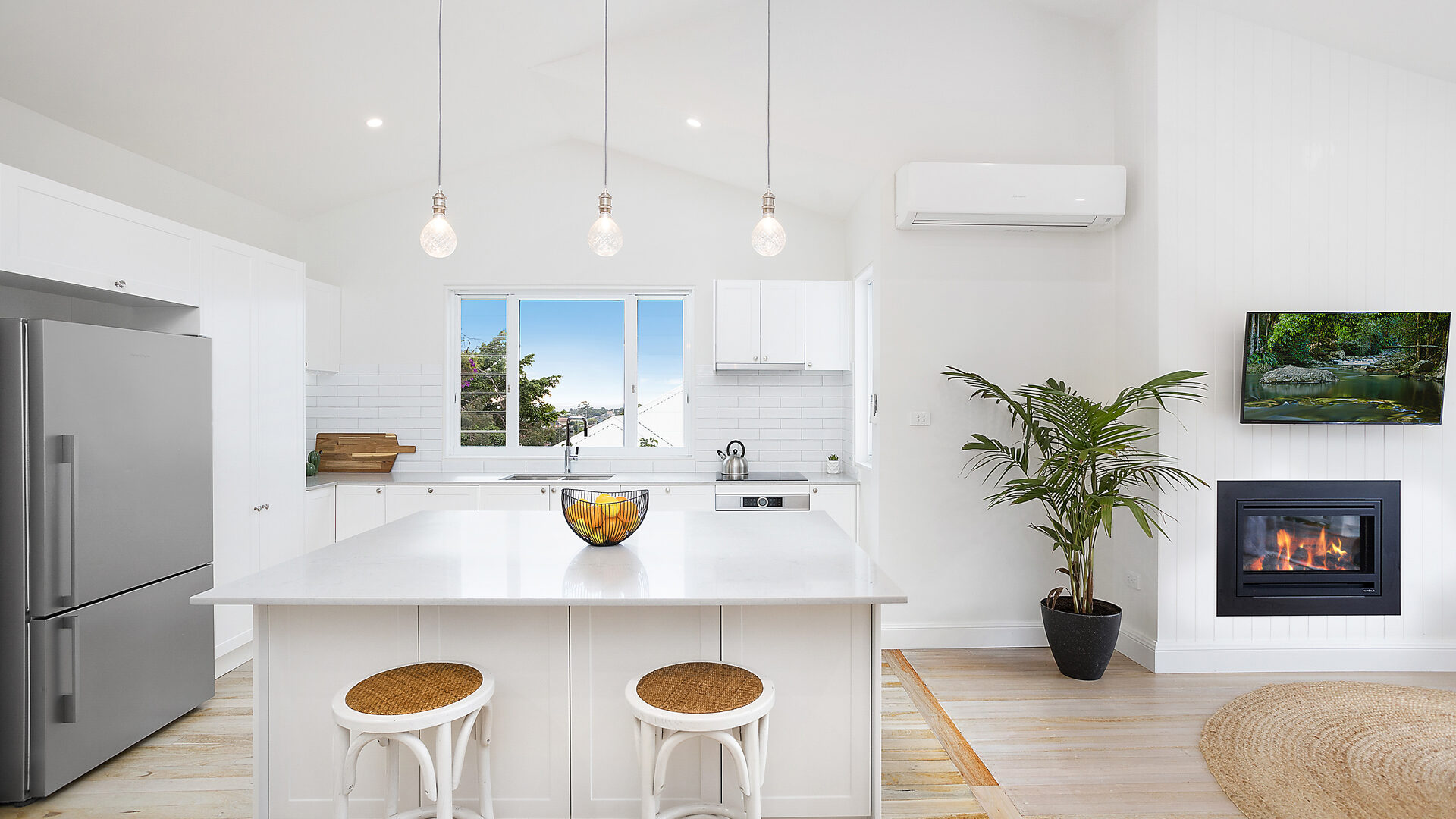 Sold - 47 Hillcrest Avenue - New Property in Woonona - Real Estate by Vanessa Denison-Pender
