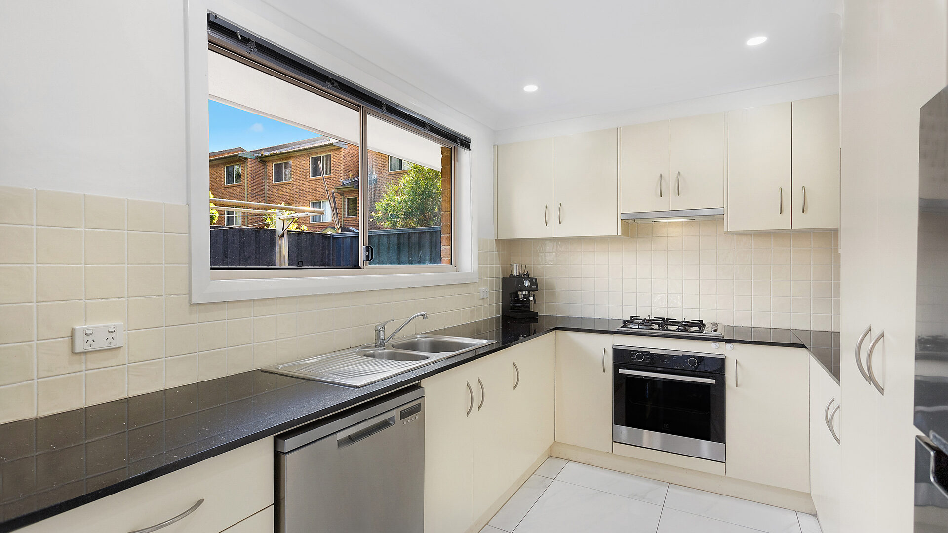 Sold - 3/94 Murray Road - New Property in East Corrimal - Real Estate by Vanessa Denison-Pender
