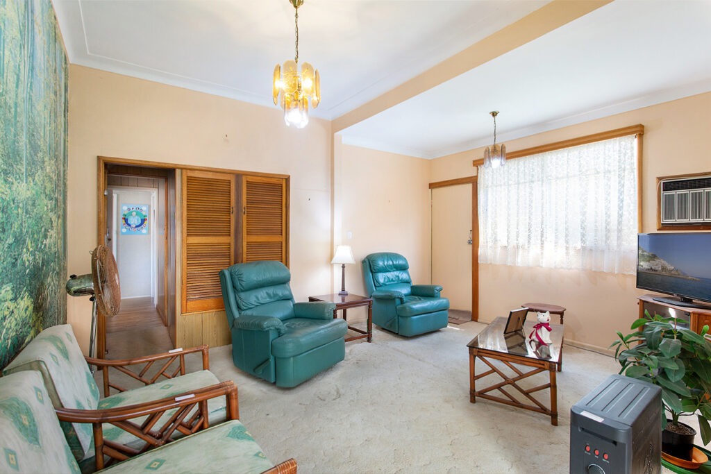 Sold - 10 Woodland Avenue - New Property in Thirroul - Real Estate by Laurie Johnston