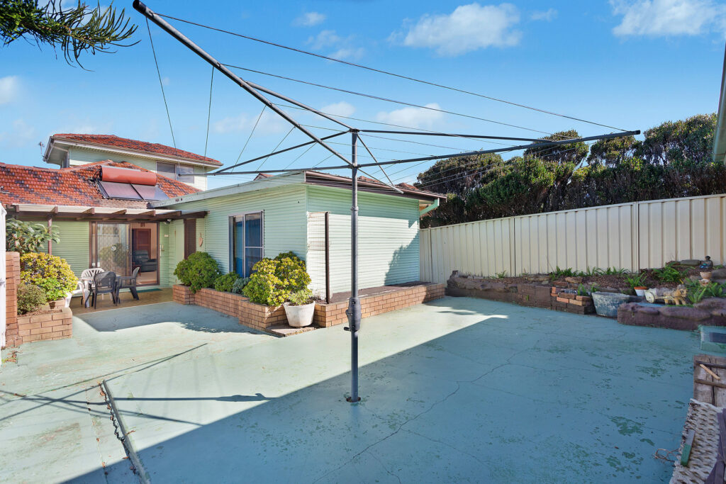 Sold - 10 Woodland Avenue - New Property in Thirroul - Real Estate by Laurie Johnston