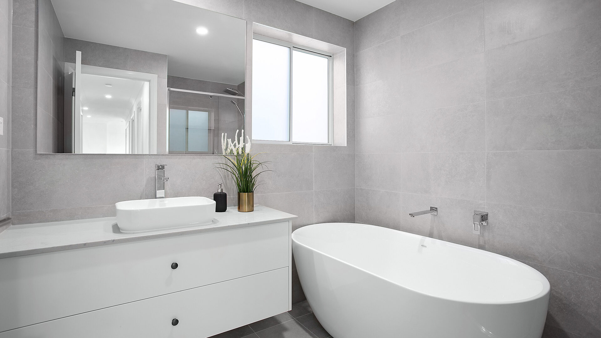 Sold - 2a Balmer Crescent - New Property in Woonona - Real Estate by Vanessa Denison-Pender