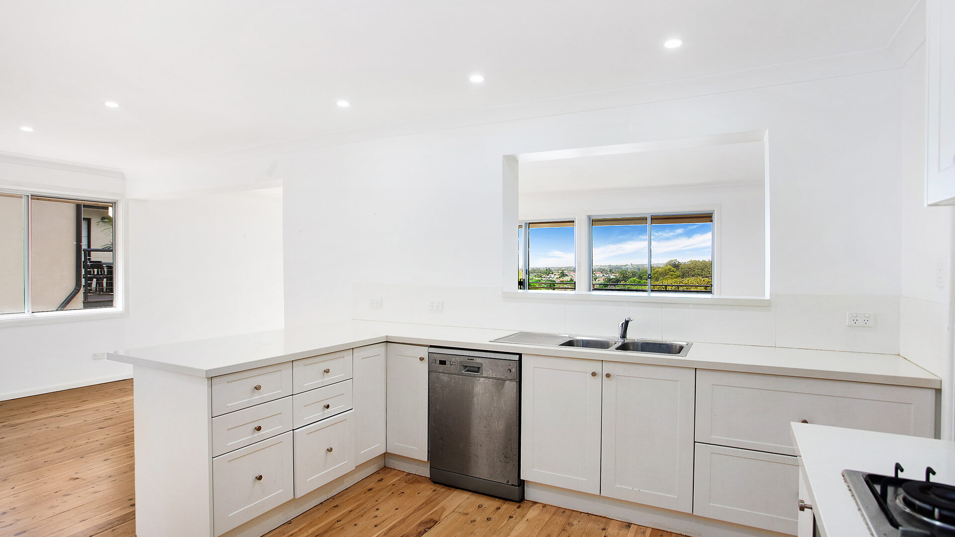 Sold - 9 Deborah Avenue - New Property in Thirroul - Real Estate by Laurie Johnston