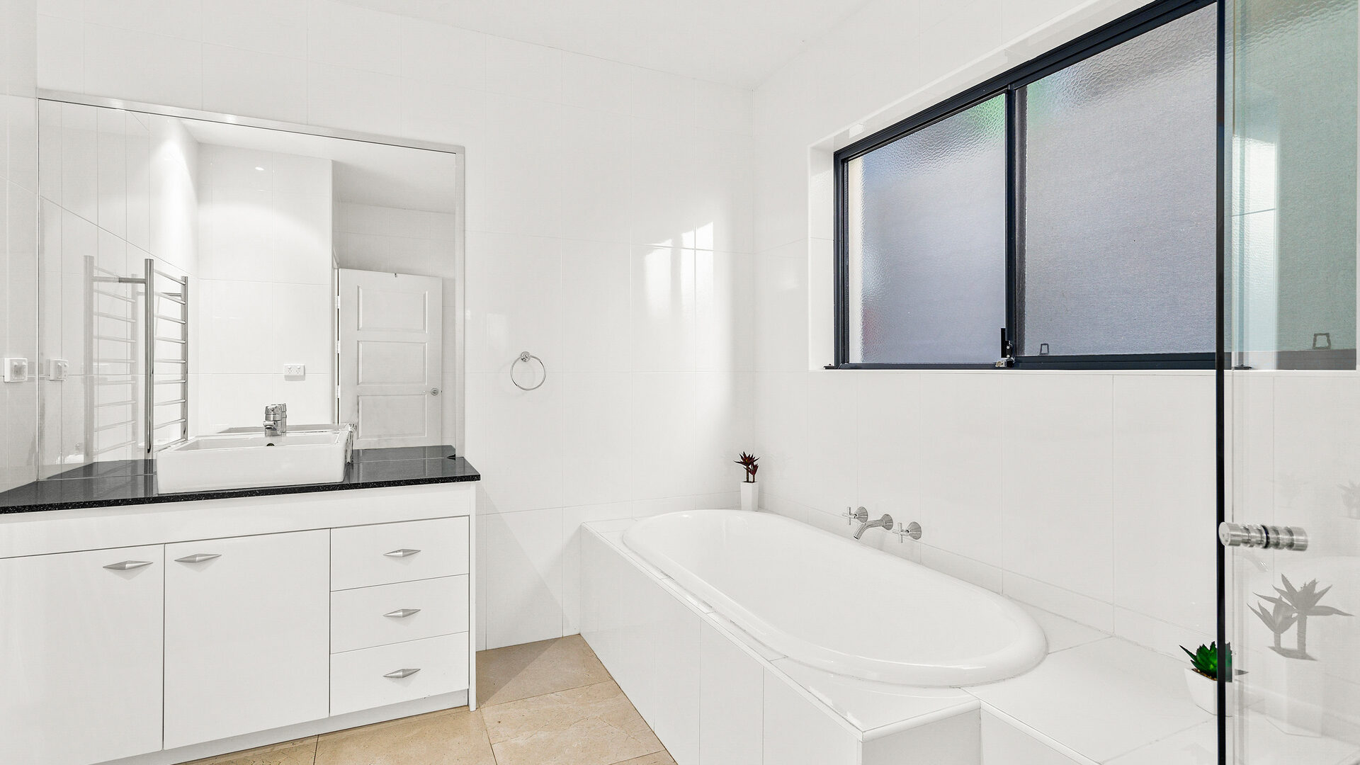 Sold - 4 Cliff Parade - New Property in Thirroul - Real Estate by Vanessa Denison-Pender