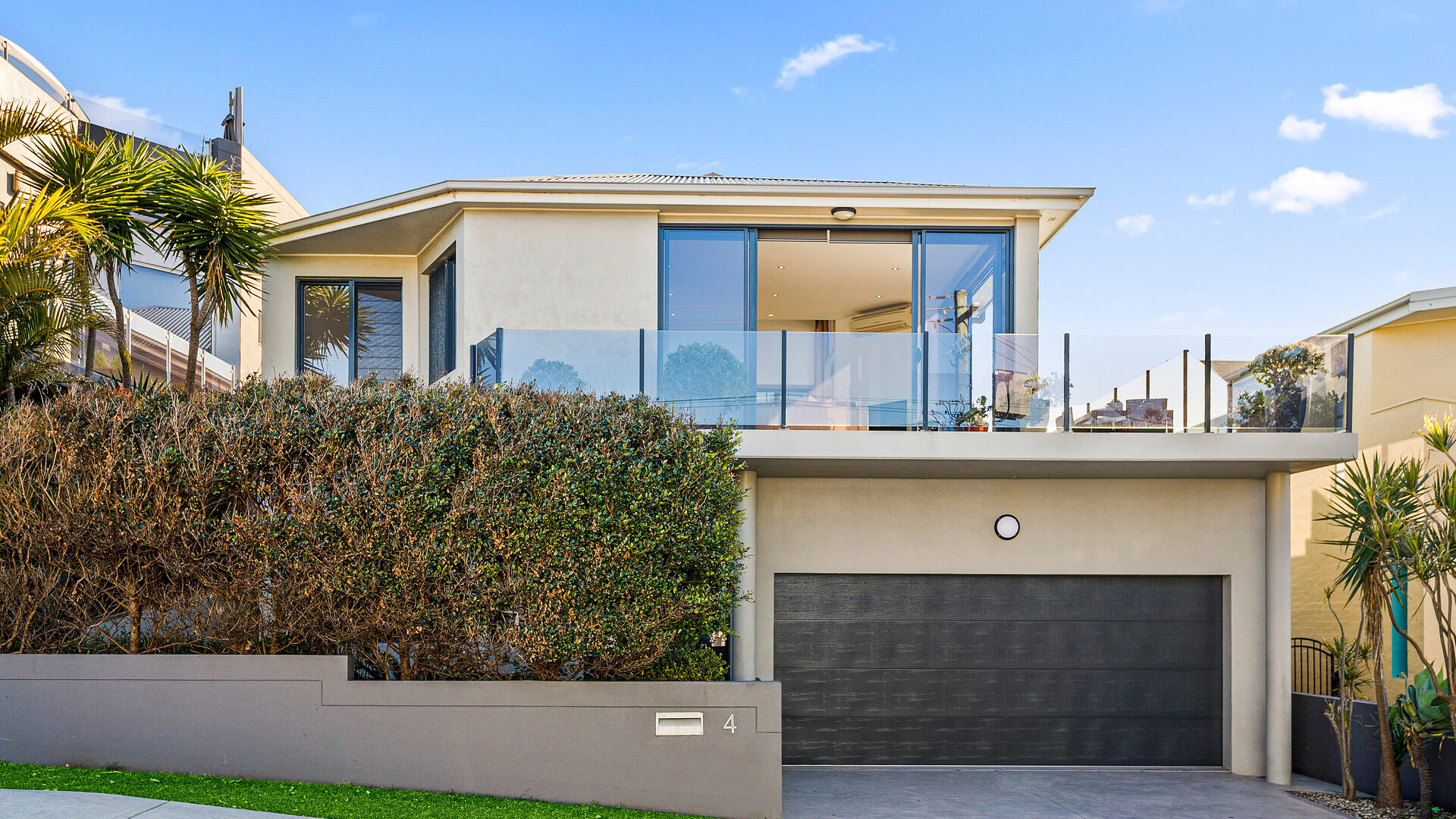 Sold - 4 Cliff Parade - New Property in Thirroul - Real Estate by Vanessa Denison-Pender