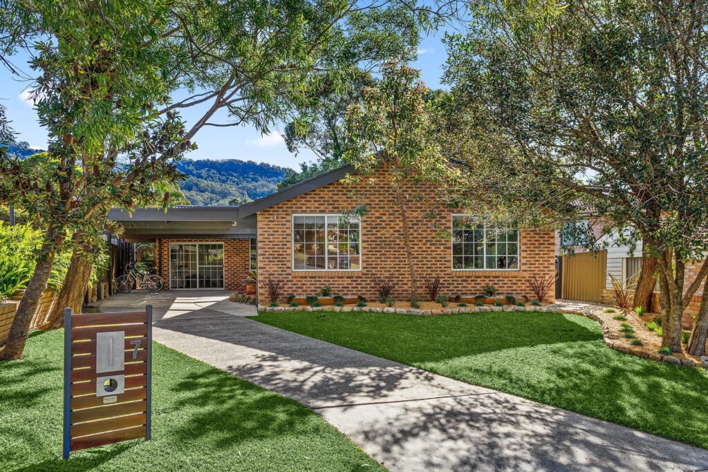 Sold - 7 Marlen Place - New Property in Woonona - Real Estate by Vanessa Denison-Pender