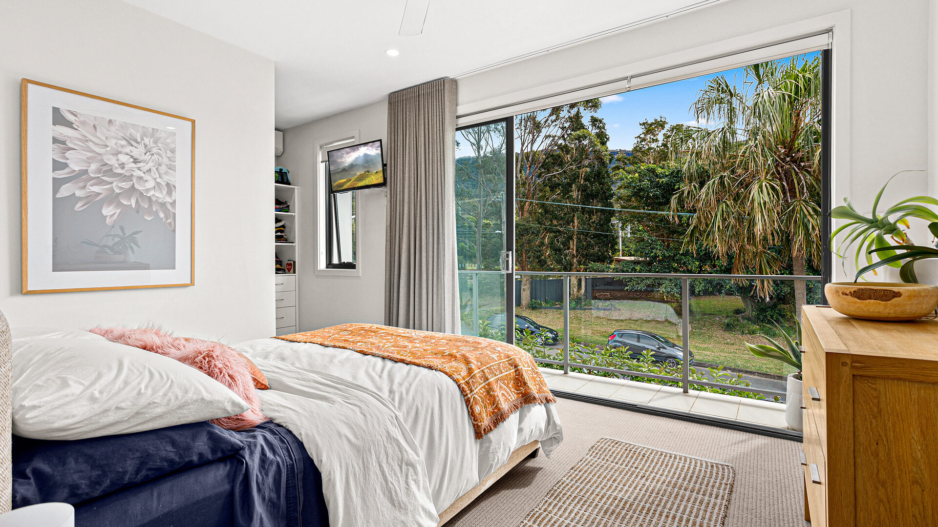 Sold - 1/1 Redman Avenue - New Property in Thirroul - Real Estate by Vanessa Denison-Pender