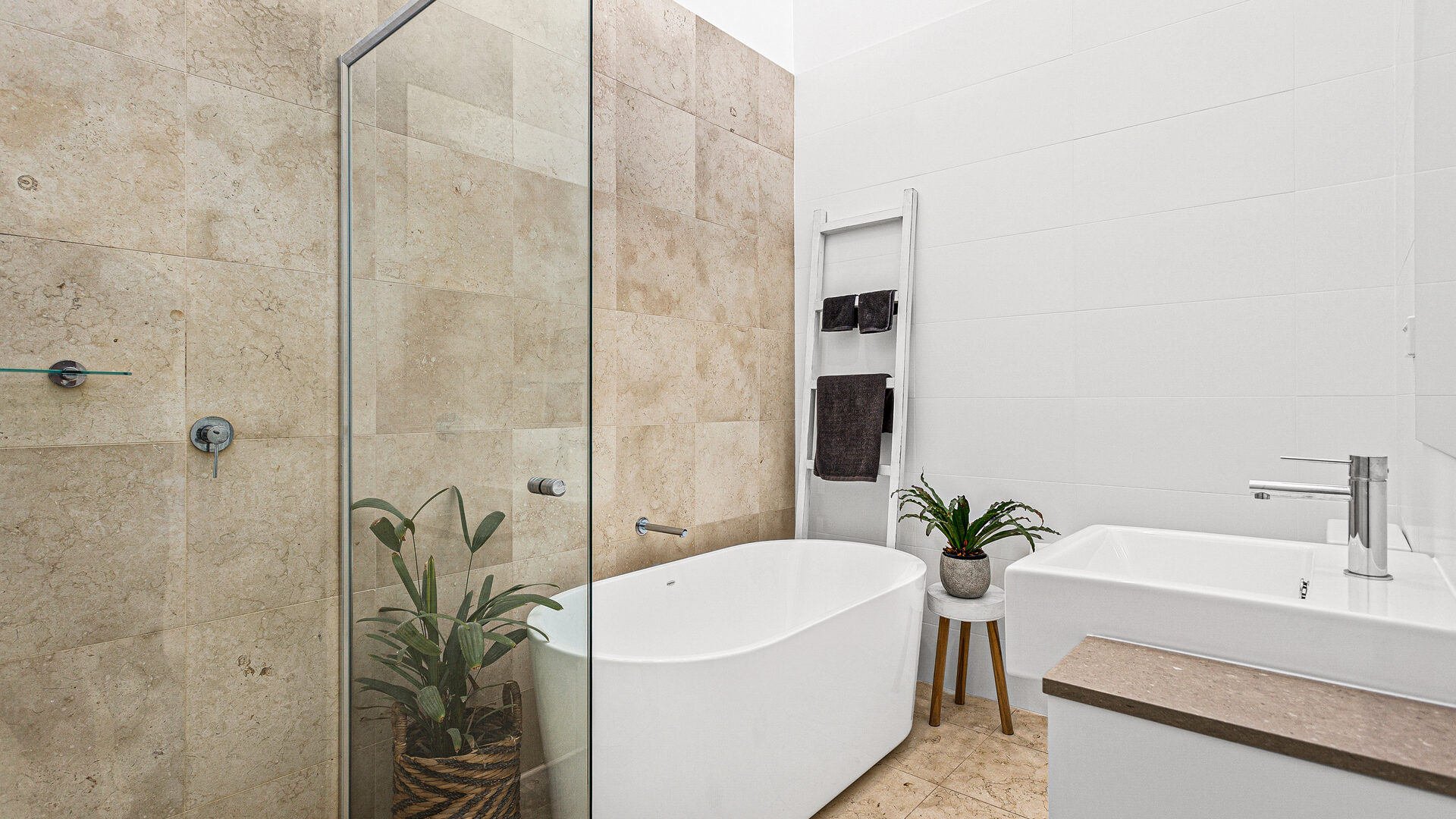 Sold - 1/1 Redman Avenue - New Property in Thirroul - Real Estate by Vanessa Denison-Pender